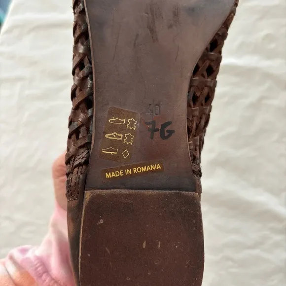 Sundance brown Woven Leather Sandals Asheville bohoSZ 9 NWOT has sticker on sole