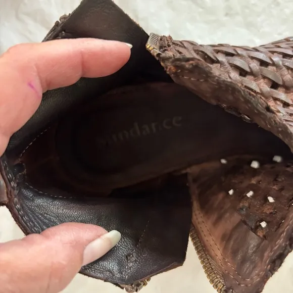 Sundance brown Woven Leather Sandals Asheville bohoSZ 9 NWOT has sticker on sole