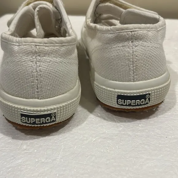 Superga kids unisex canvas hook &amp; loop fastener Sneakers size 10.5 white