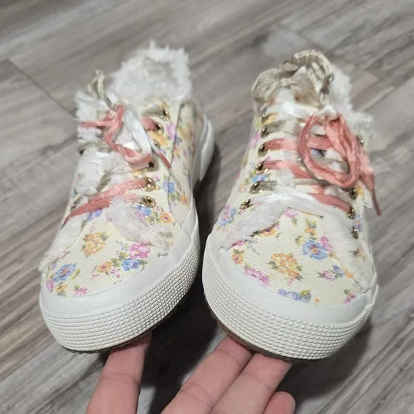 Superga x LoveShackFancy 2750 Flower Fringed Sneakers Sz 8