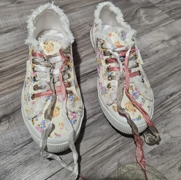 Superga x LoveShackFancy 2750 Flower Fringed Sneakers Sz 8