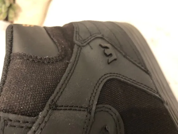 SUPRA Vaider X Sneakers Mens Size 7 Black High Top Gum Sole Logo