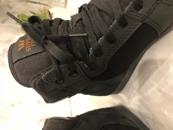 SUPRA Vaider X Sneakers Mens Size 7 Black High Top Gum Sole Logo