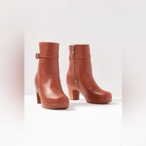 Swedish Hasbeens New Jodhpur Boots in Cognac Leather Size 39 US 9 Retail $450