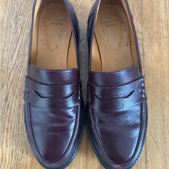 Sézane Albane Loafers in Glossy Burgundy