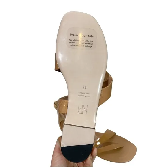 Tamara Mellon Stride Sandals Size 41 NEW