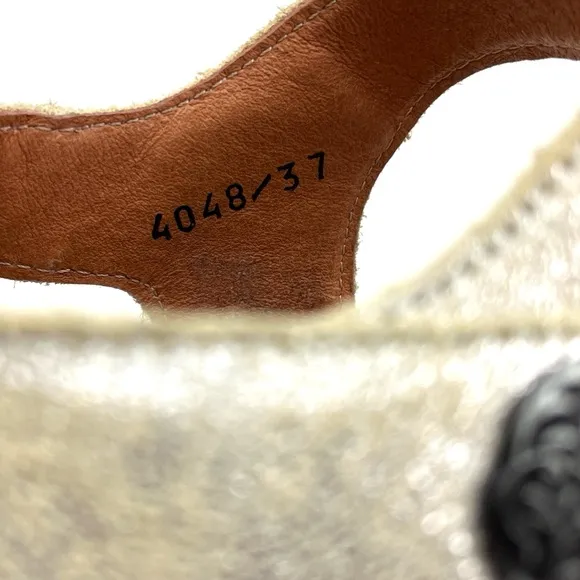 Taos Festival Beige Metallic Fleck Comfort Wedge Sandals size 6.5