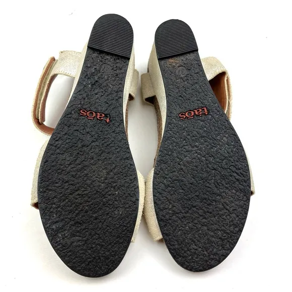 Taos Festival Beige Metallic Fleck Comfort Wedge Sandals size 6.5