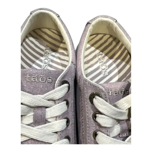 Taos Footwear Star Sneakers Size 7. New