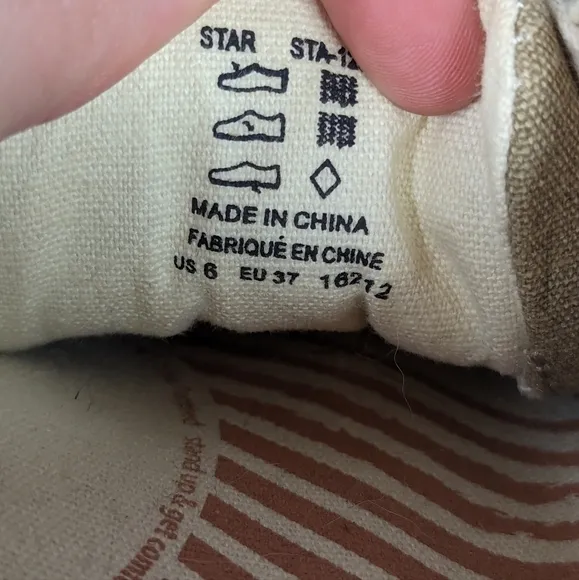 Taos Footwear Star Tan Beige Canvas Sneakers