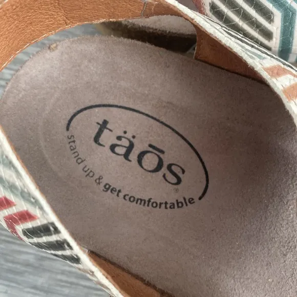 Taos Multicolor Strappy Sandals