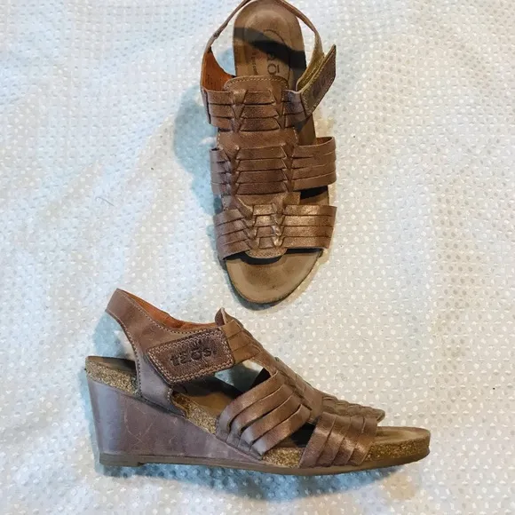 Taos Sandals Women Weave Slingback Strappy Beige Leather Wedge Heels