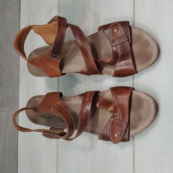 Taos Womens Comfort Leather Wedge Sandals Hook&amp;loop shoes sz 39/8-8.5