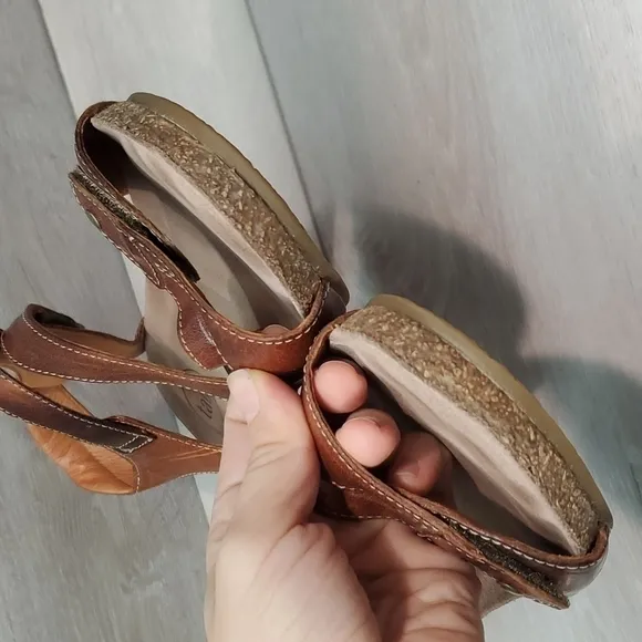 Taos Womens Comfort Leather Wedge Sandals Hook&amp;loop shoes sz 39/8-8.5