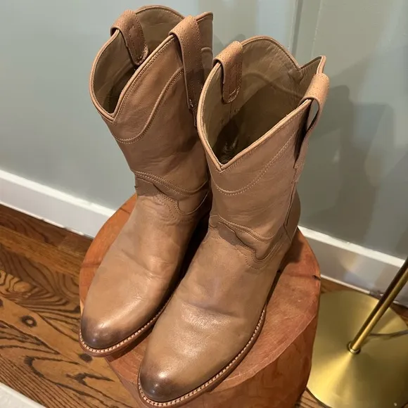 Tecovas The Earl Natural Calf Roper Boot / Desert Color / 9.5 / EE-Wide