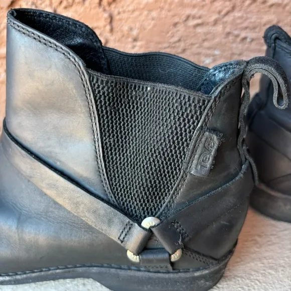 Teva De La Vina Dos Chelsea Boots