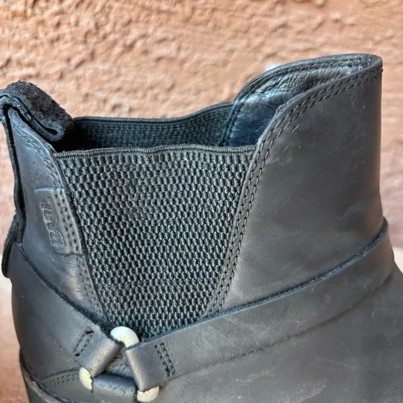 Teva De La Vina Dos Chelsea Boots