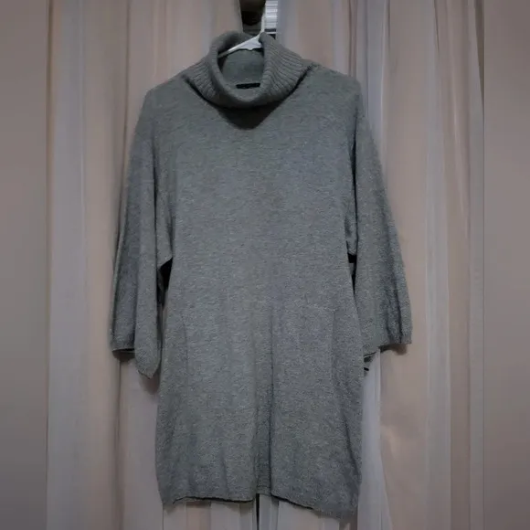 Theory 100% Cashmere Turtleneck Sweater Dress/Tunic With Wide 3/4 Sleeves, EUC!