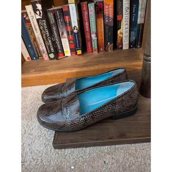 Thierry Rabotin EU 39 US 9 Brown Leather Snakeskin Slip on Loafers