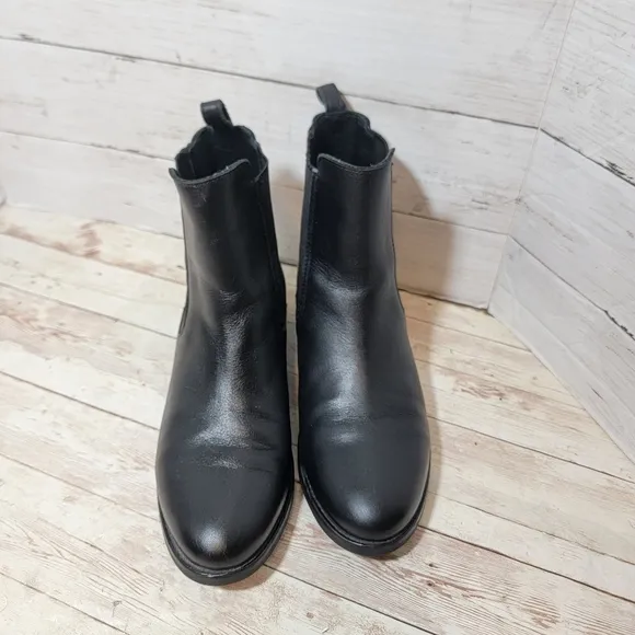 Thursday Boot Company Duchess Women’s Chelsea Boot Sz 8 US