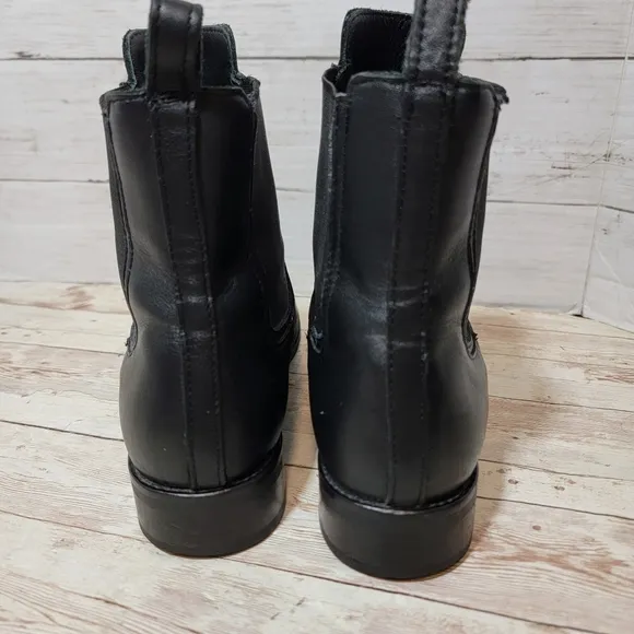 Thursday Boot Company Duchess Women’s Chelsea Boot Sz 8 US
