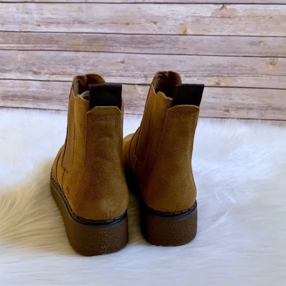 Timberland Bluebell Lane Suede Chelsea Wedge Boots