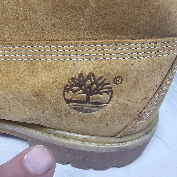 Timberland Boots  6-Inch Premium Mens Size 12M Tan Classic Outdoor A7898