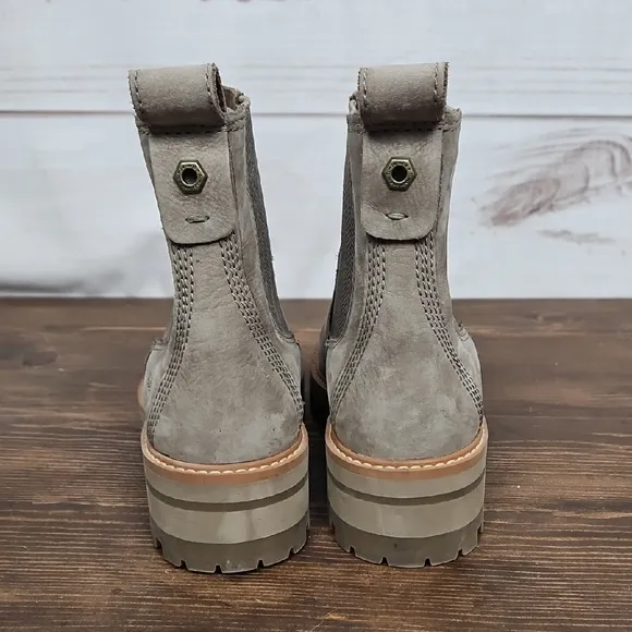 TIMBERLAND Courmayeur Valley Womens Chelsea Boots