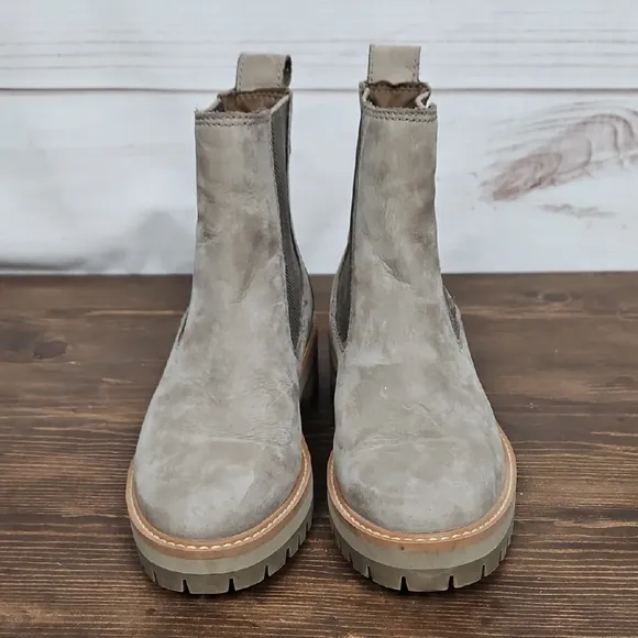 TIMBERLAND Courmayeur Valley Womens Chelsea Boots