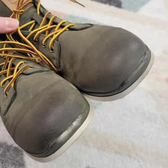 Timberland Green Suede high top shoes boots Men's size 7.5