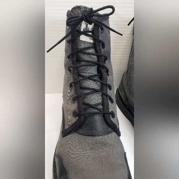 Timberland Newmarket Men's Size 10 M Gray Black Combat Streetwear Casual…