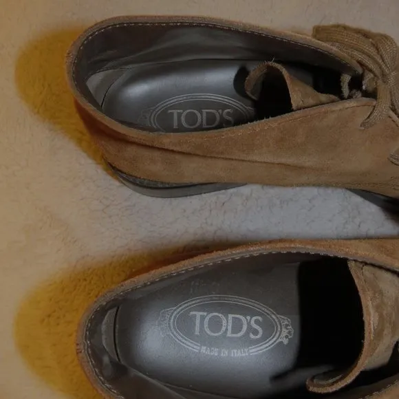 Tod’s Brown Suede Desert Chukka Boots 8.5