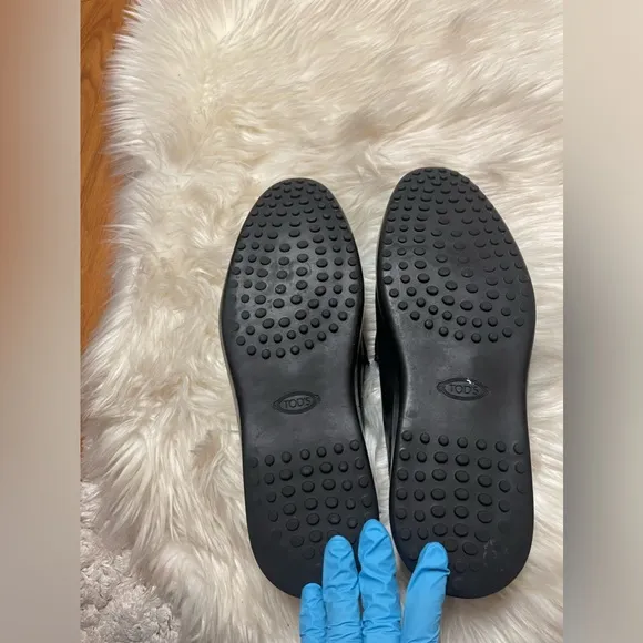 Tod’s slip on loafers