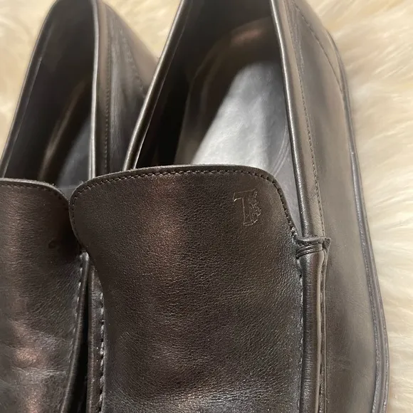 Tod’s slip on loafers