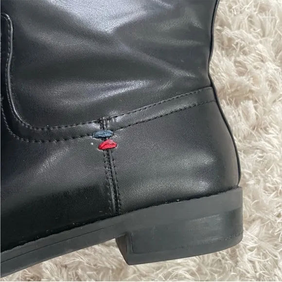 Tommy Hilfiger Black Tan Full Zip Riding Boots Size 6.5