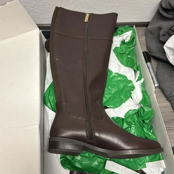 Tommy Hilfiger Women's Imina Riding Boots