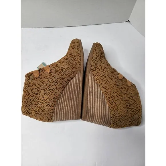 Toms Boots Desert Wedge Ankle Booties Cheetah Print Round Toe Lace-Up Size 11