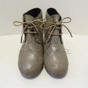 Toms Desert Wedge Ankle Boots Gunmetal Metallic Brown Taupe Size 8.5