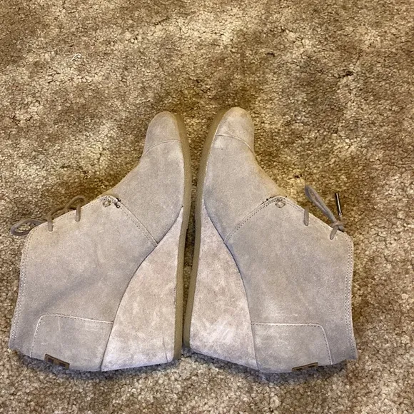 TOMS Desert Wedge Ankle Boots