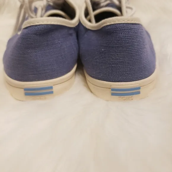 Toms Infinity Blue Women's Carmel Sneakers Size 8