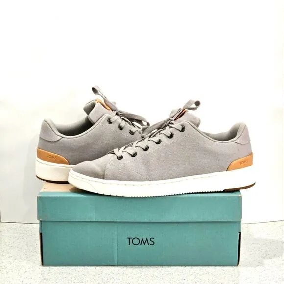 TOMS, Mens sneakers in gray canvas. NIB, size 11.