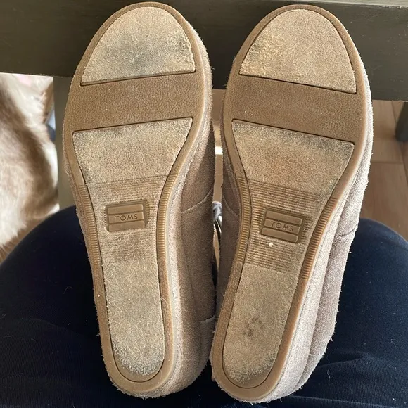 Toms Taupe Suede Lace-Up Desert Wedge Ankle Boots Size 9.5