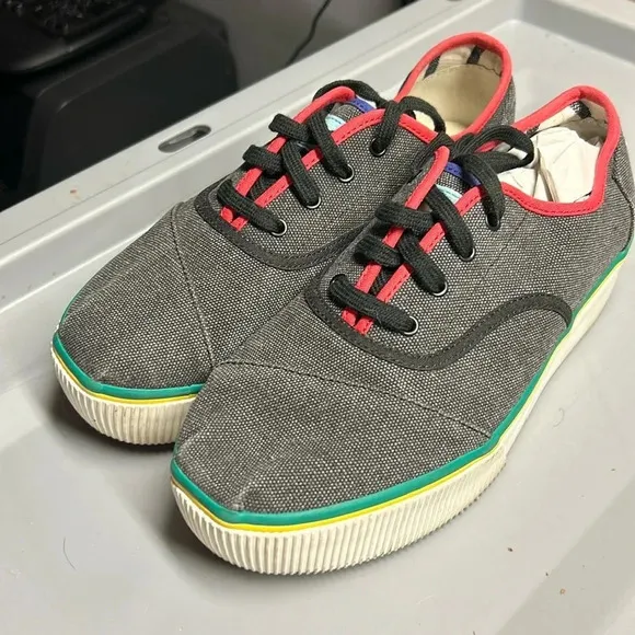 Tom’s Venice Collection Cordones Boardwalk platform sneakers women’s 8