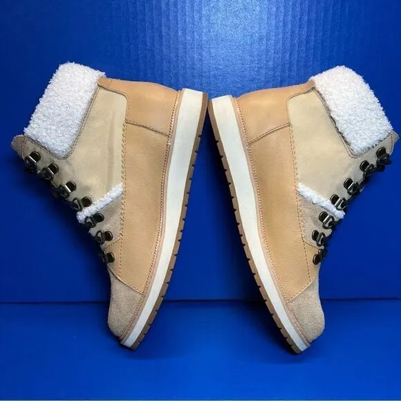 Toms Womens Mesa Waterproof Lace Up Boots in Desert Tan Suede/Leather 8