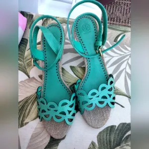 TORY BURCH Aileen Sandals  strappy scalloped