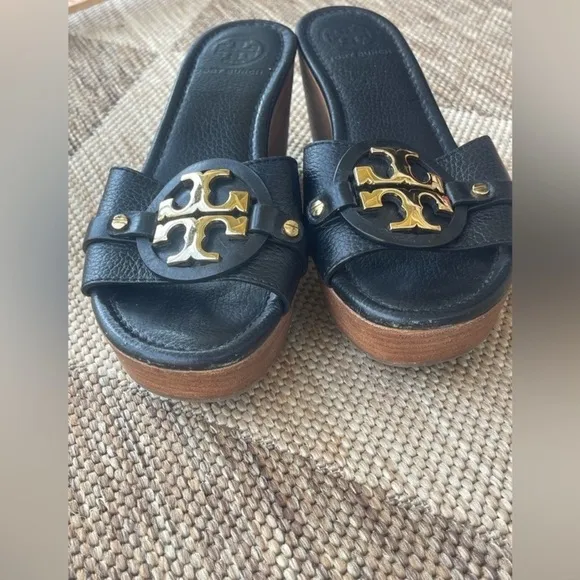 Tory Burch Black leather Wedge Sandals size 7M