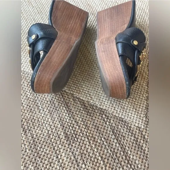 Tory Burch Black leather Wedge Sandals size 7M