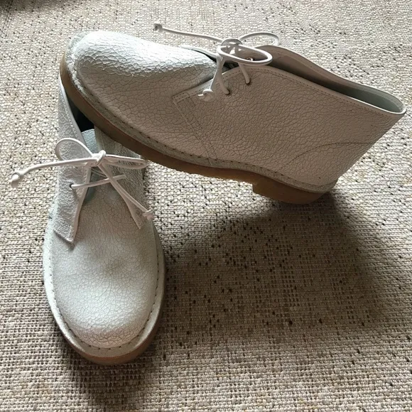 Tory Burch Boots Bergen leather crackled desert boots size 7 women's white boot