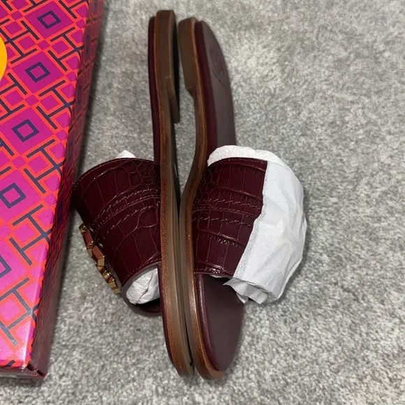 Tory Burch new work box Eleanor croc embossed slide with gold hardware size 8