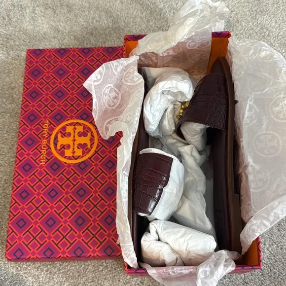 Tory Burch new work box Eleanor croc embossed slide with gold hardware size 8